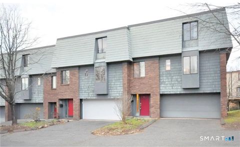 Photo of 91 Trolley Crossing Lane #91, Middletown, CT 06457 (MLS # 24155181)