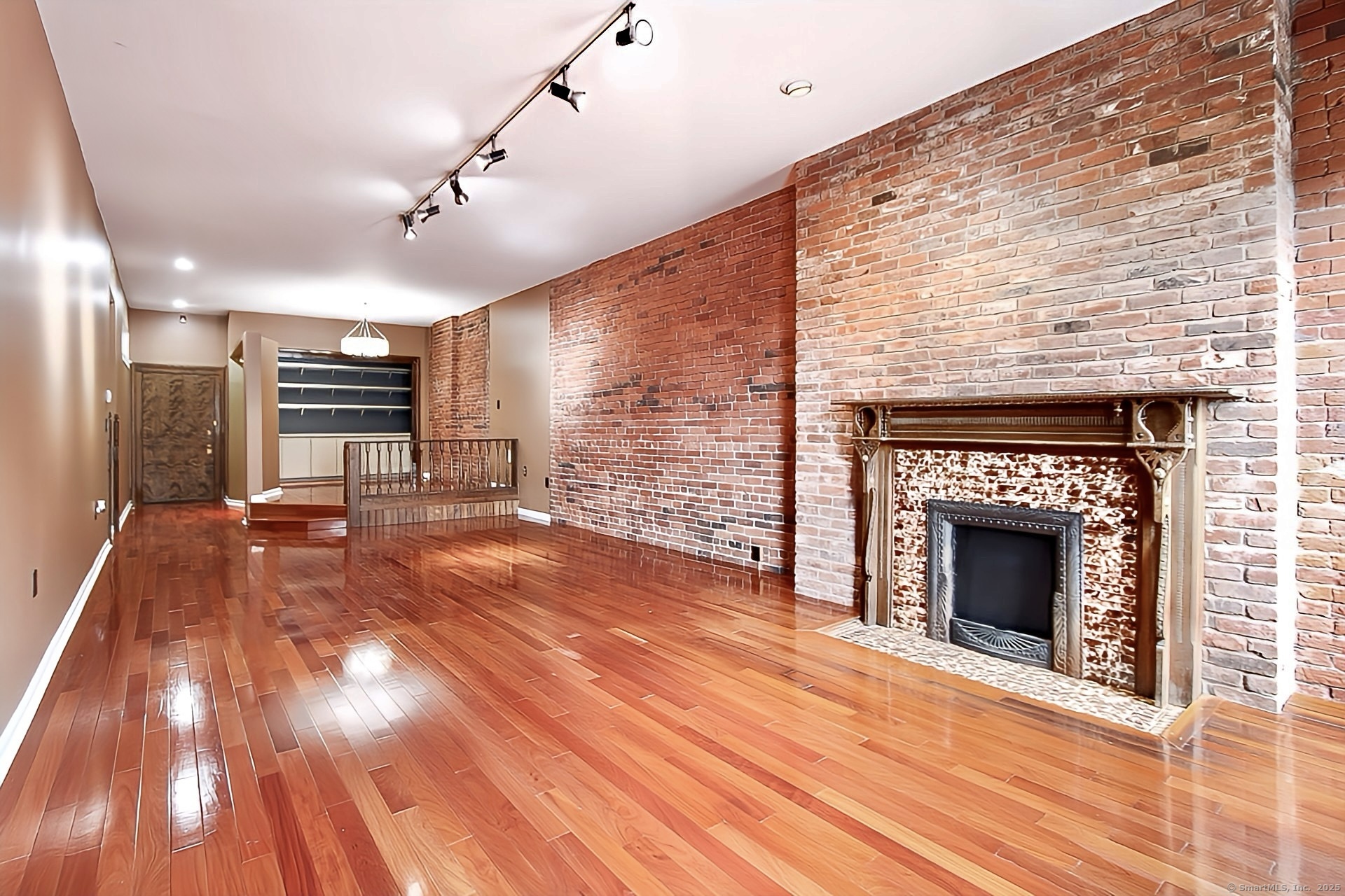 Rental Property at Linden Place Apt 407, Hartford, Connecticut - Bedrooms: 2 
Bathrooms: 2 
Rooms: 4  - $3,500 MO.