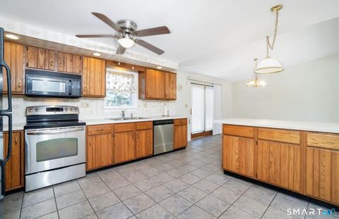 Tiny photo for 15 Don Mar Court, North Haven, CT 06473 (MLS # 24151991)