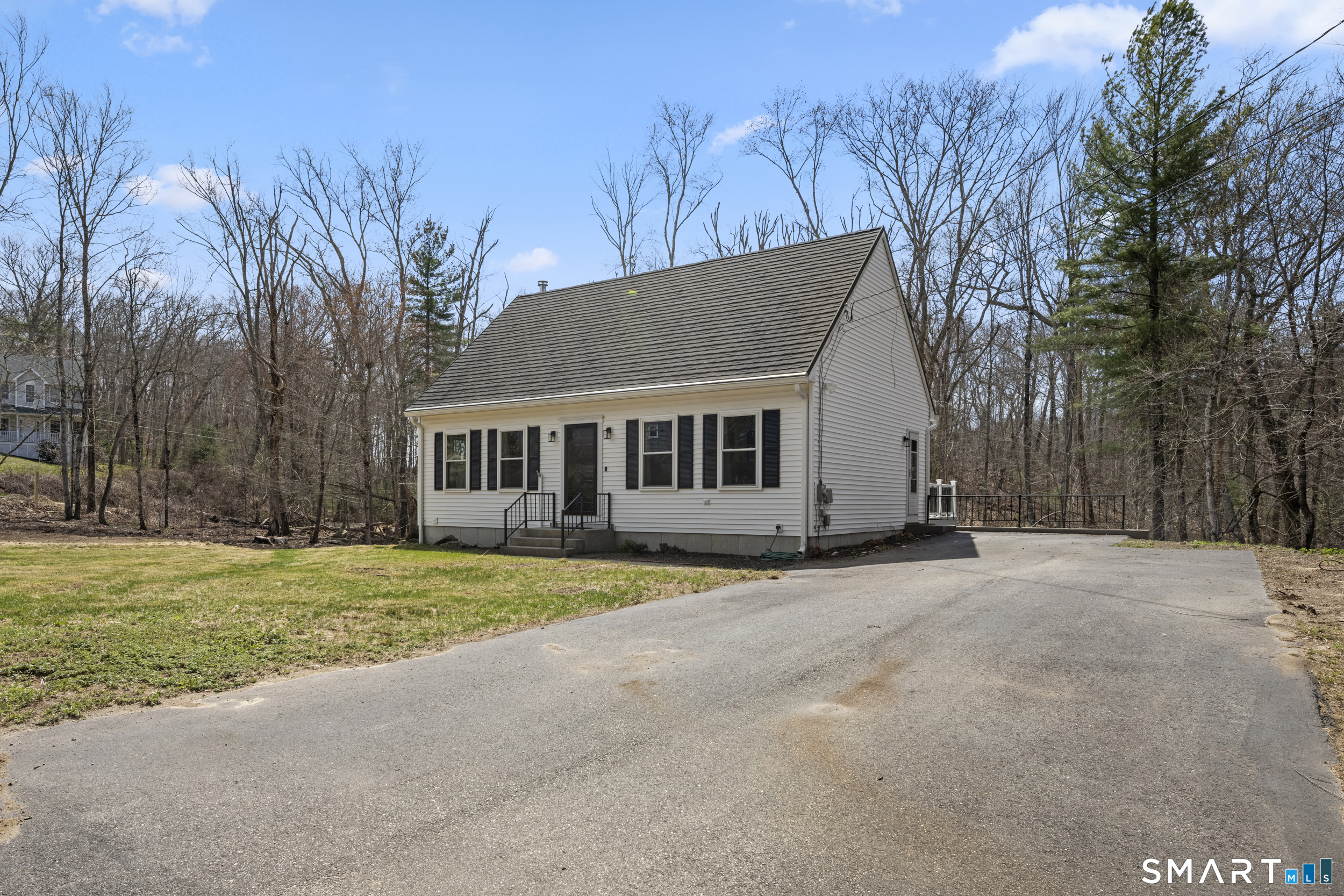 3 Kenyon Road
