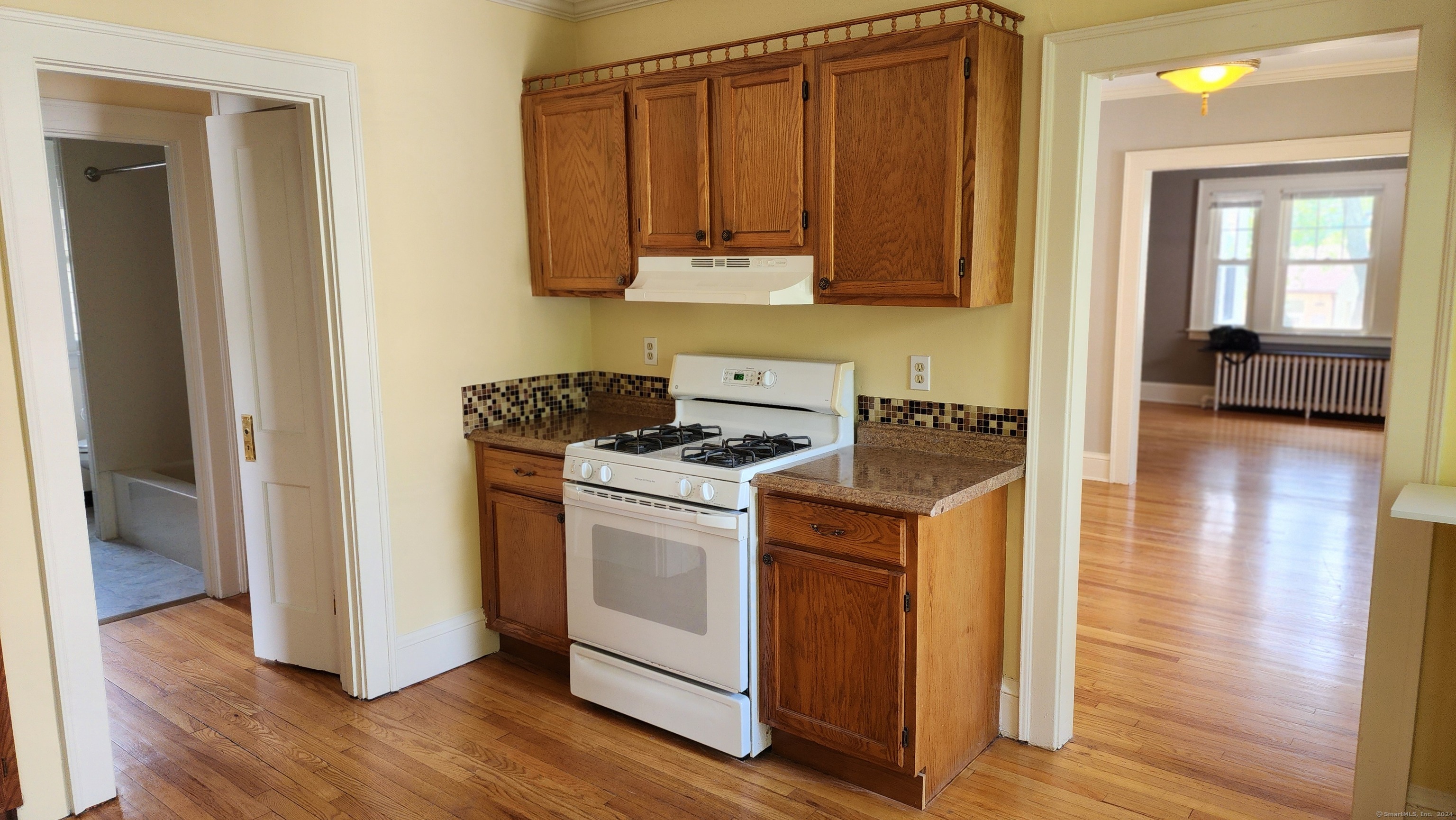 West Hartford, Connecticut 06110, United States, 2 Bedrooms Bedrooms, ,2 BathroomsBathrooms,Residential,Active,152484