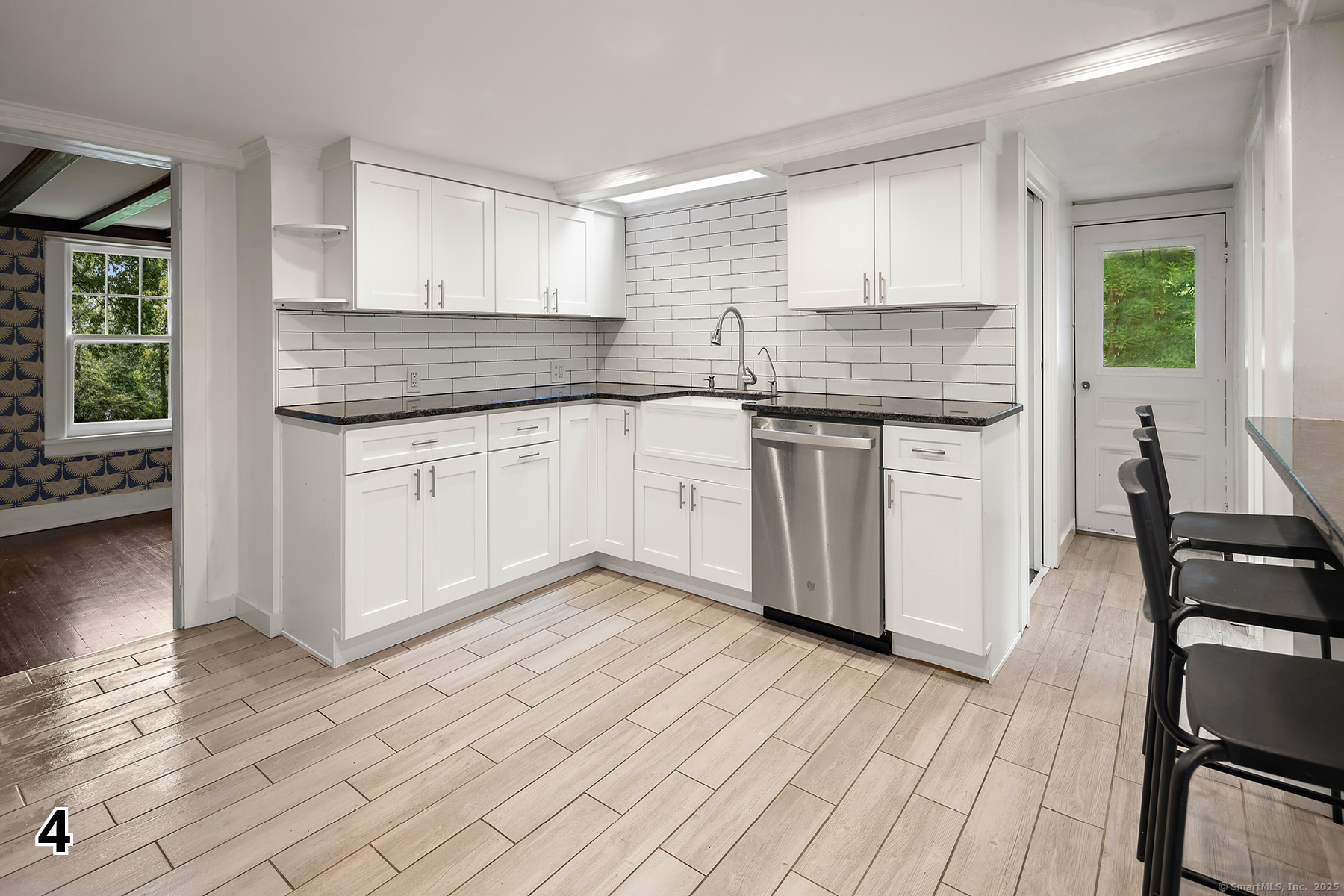 82 Chestnut Hill Road
