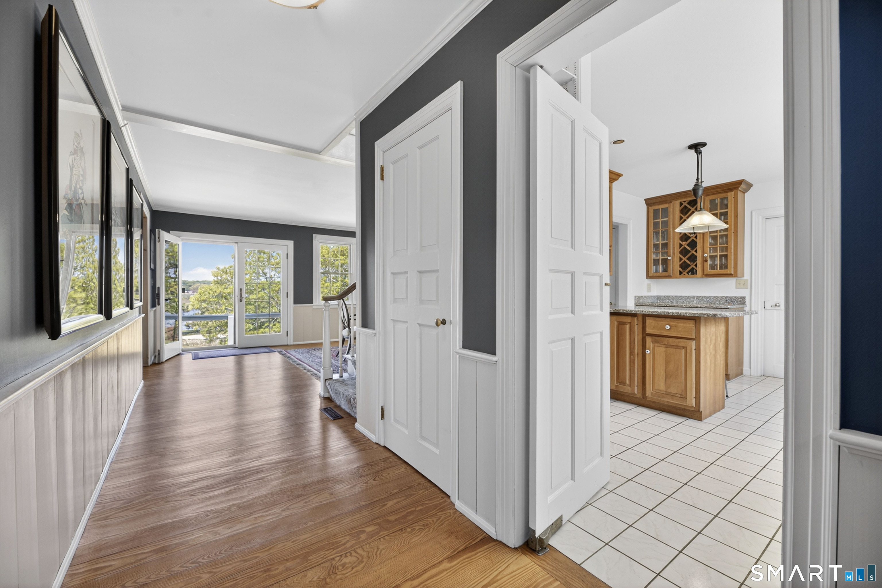 32 Money Point Road
