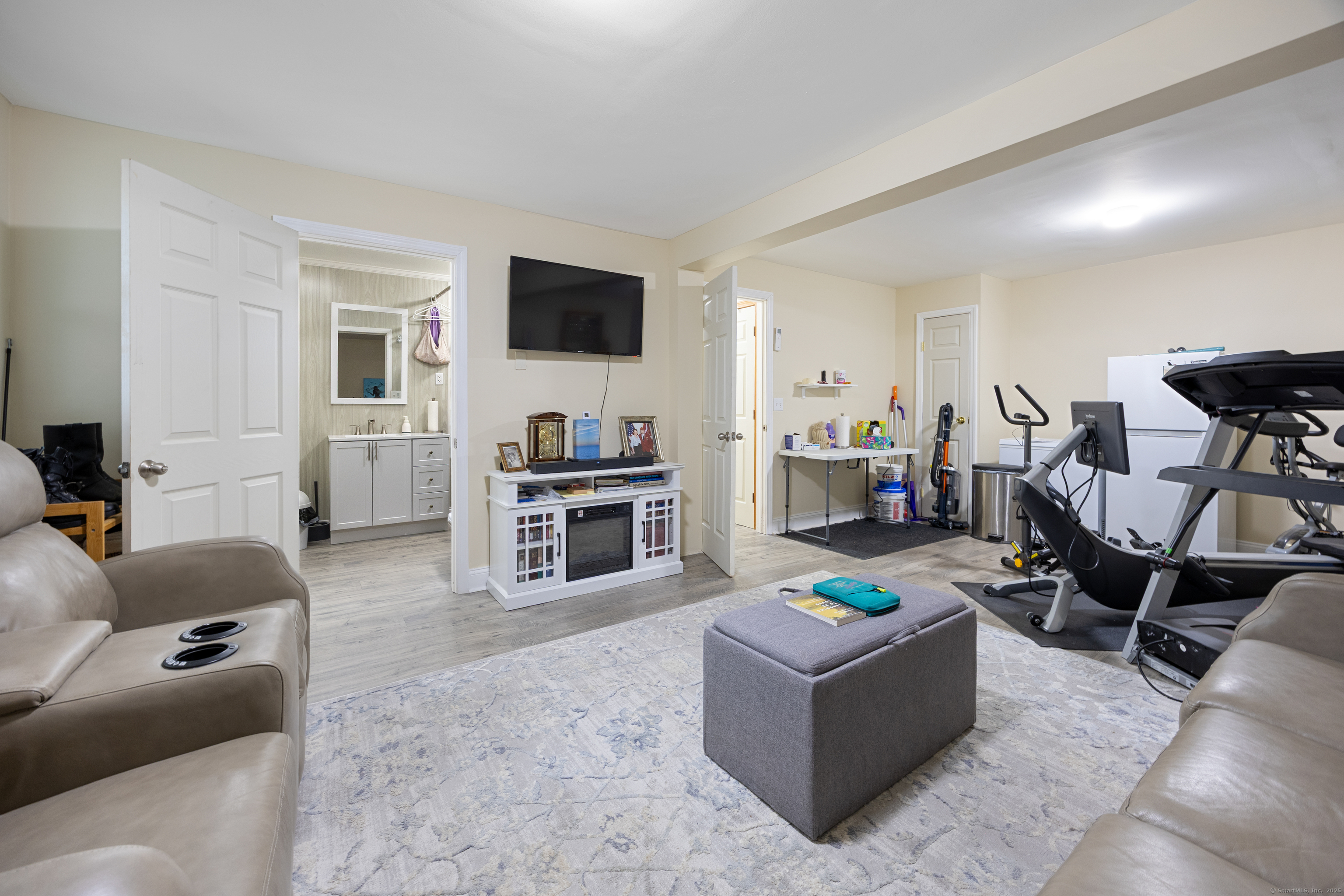 47 Santoro Street, Waterbury, Connecticut image 30