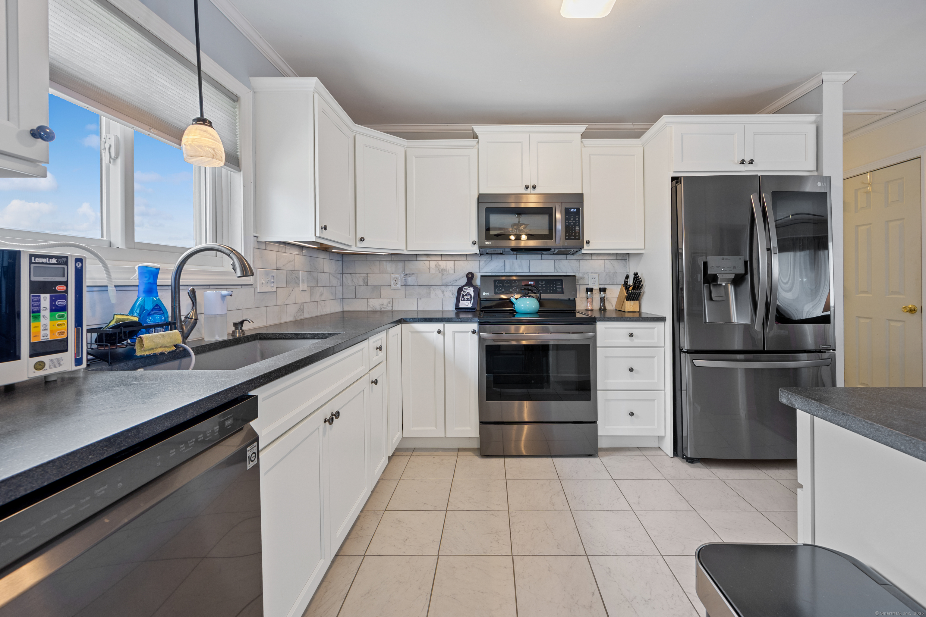 47 Santoro Street, Waterbury, Connecticut image 9