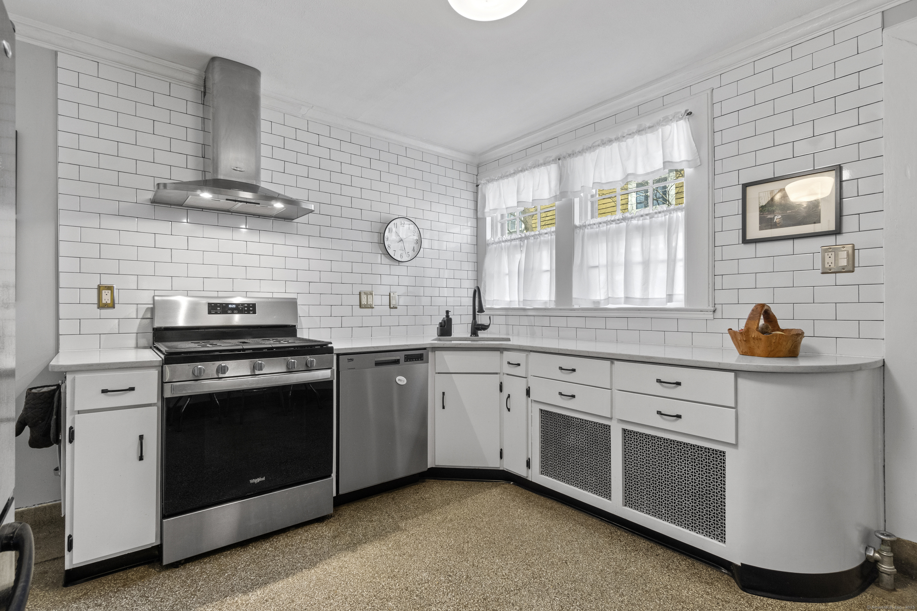 853 Whitney Avenue, Hamden, Connecticut image 13