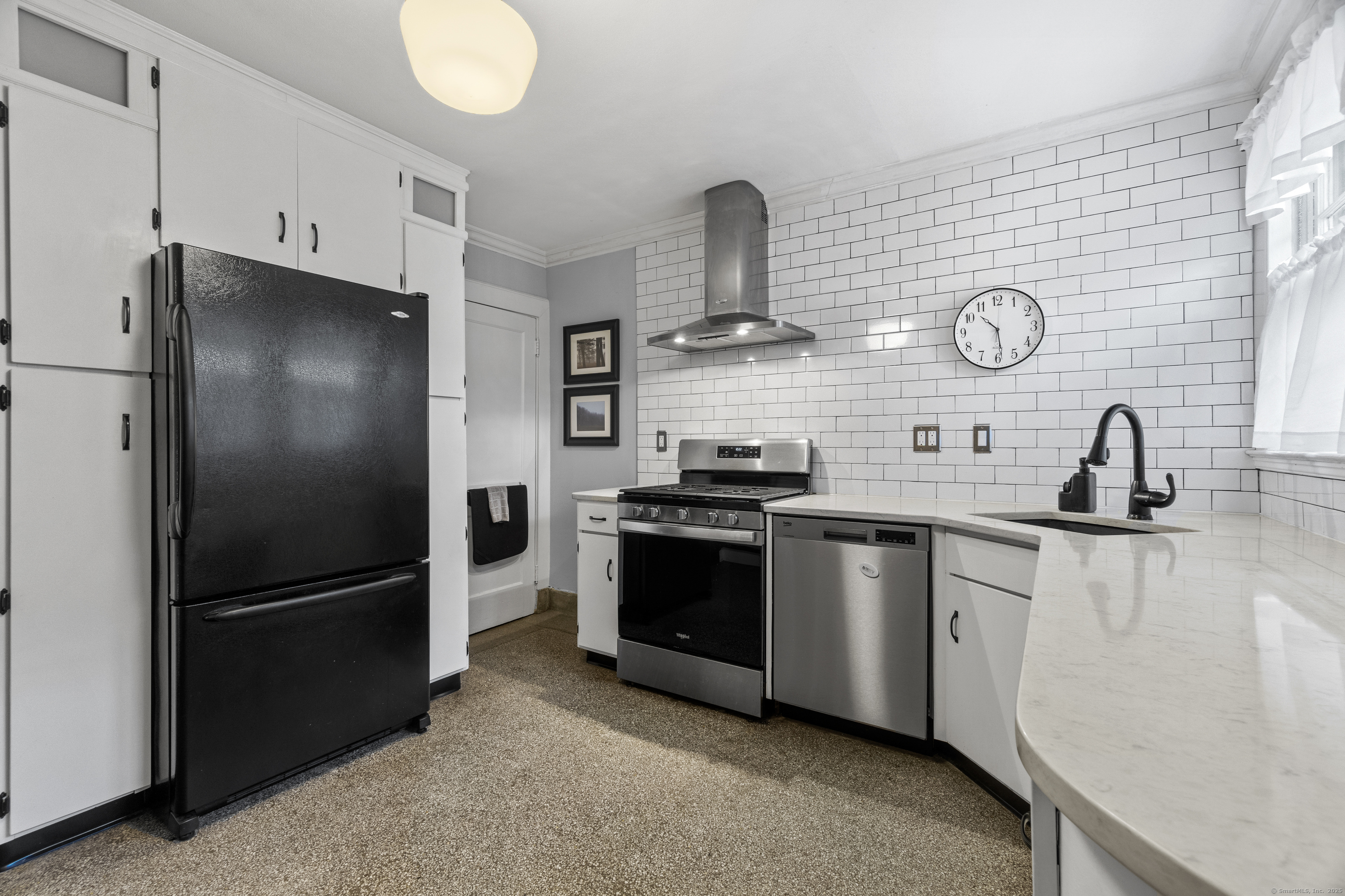 853 Whitney Avenue, Hamden, Connecticut image 16