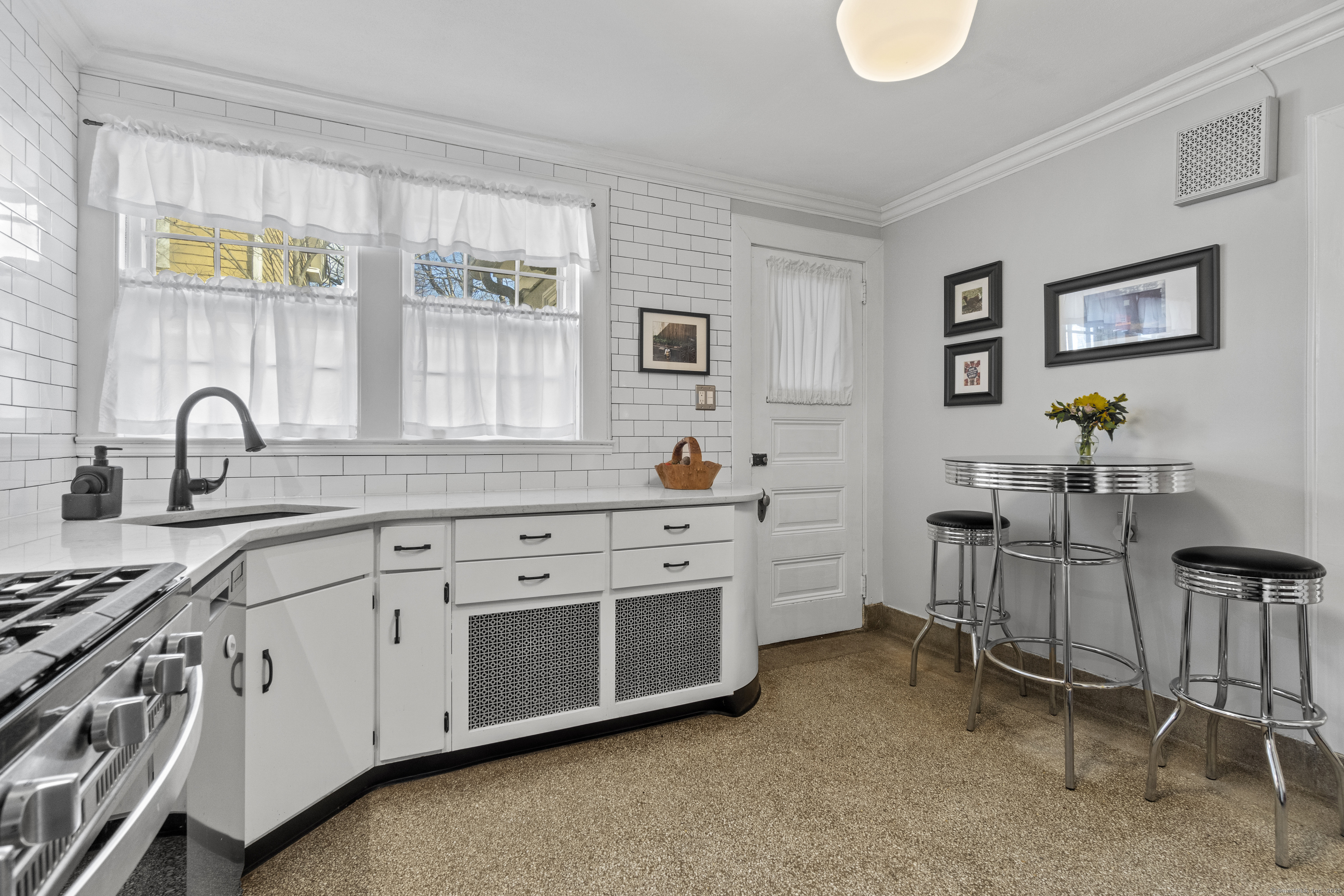 853 Whitney Avenue, Hamden, Connecticut image 14