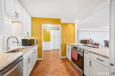 Tiny photo for 143 Hoyt Street #7F, Stamford, CT 06905 (MLS # 24211341)