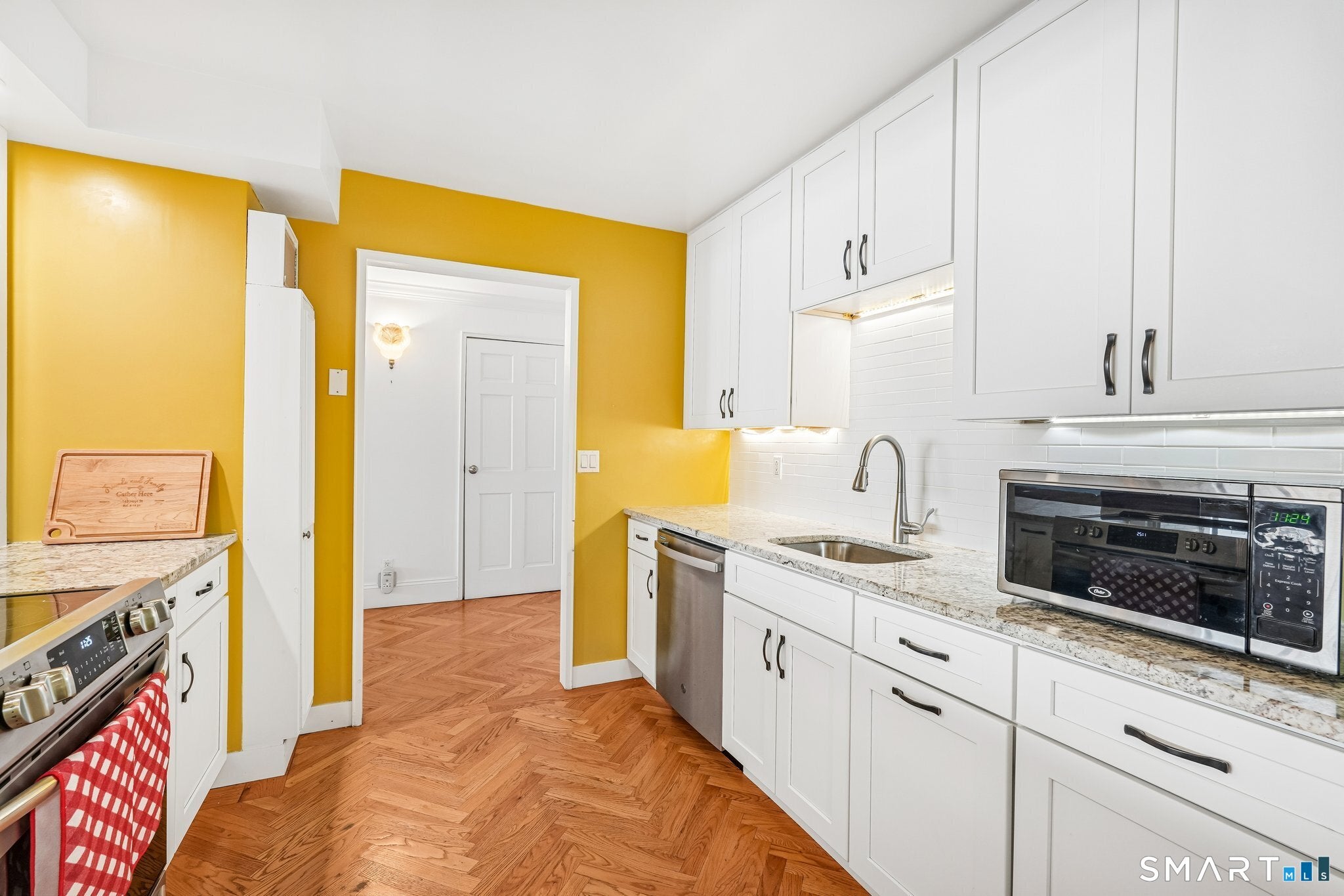 143 Hoyt Street 7F