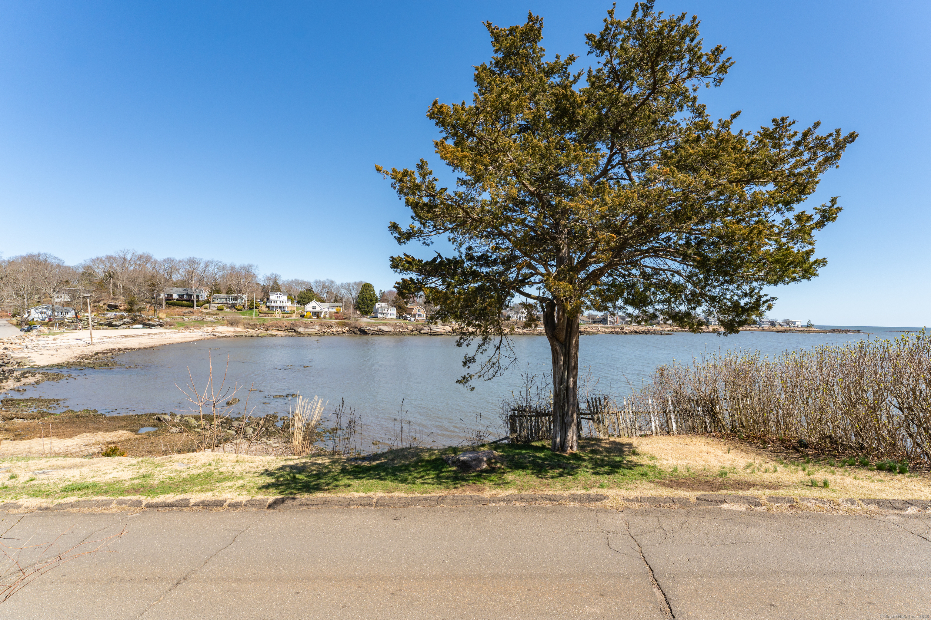 87 Daniel Avenue, Guilford, Connecticut image 3