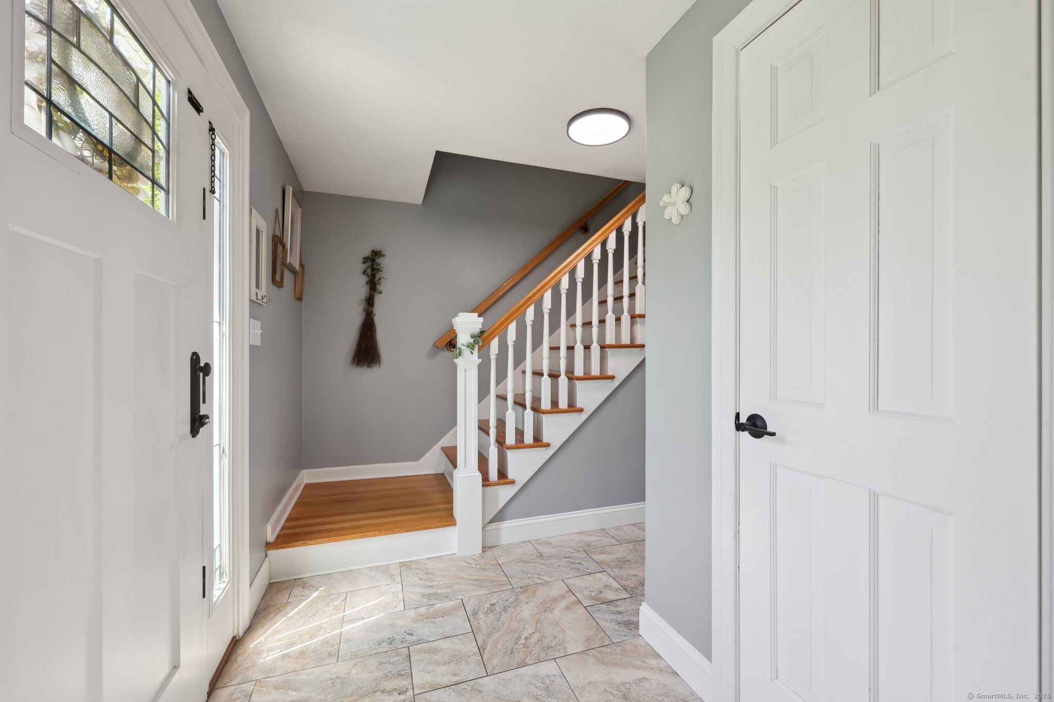 20 Cliff Edge Circle, Cheshire, Connecticut image 5