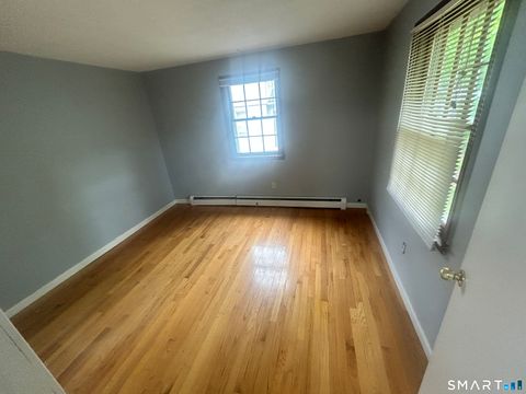 Tiny photo for 204 School Street, Manchester, CT 06040 (MLS # 24189724)
