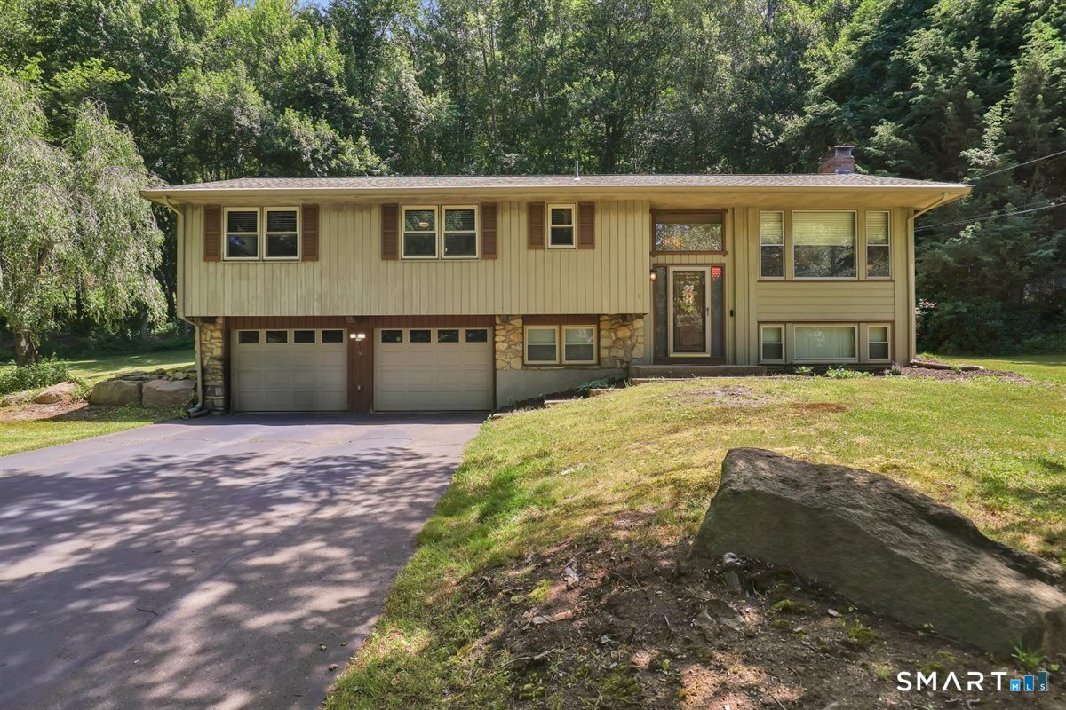 9 Willow Stream Drive
