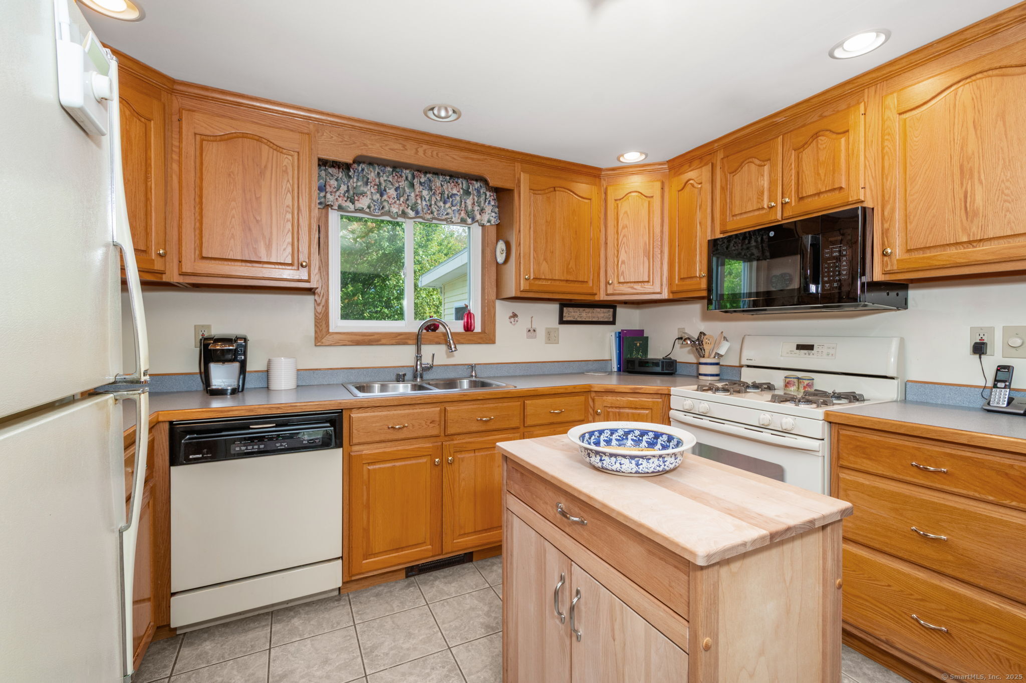 15 Oakwood Drive
