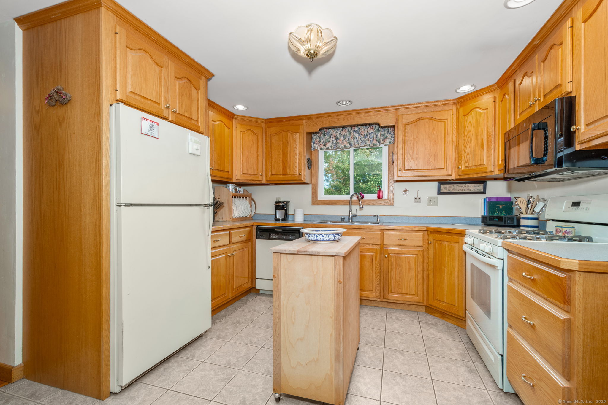 15 Oakwood Drive