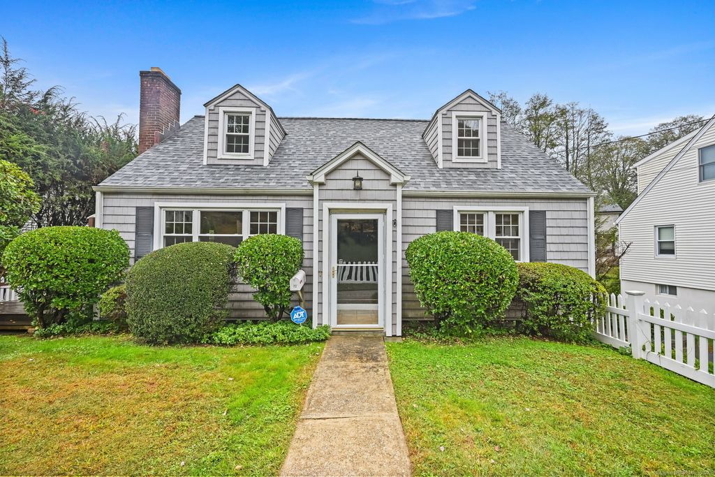 Photo of 72 Glenville Street, Greenwich, CT 06831 (MLS # 24131953)