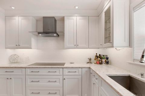 Tiny photo for 32 Edgewater Commons Lane #32, Westport, CT 06880 (MLS # 24156663)