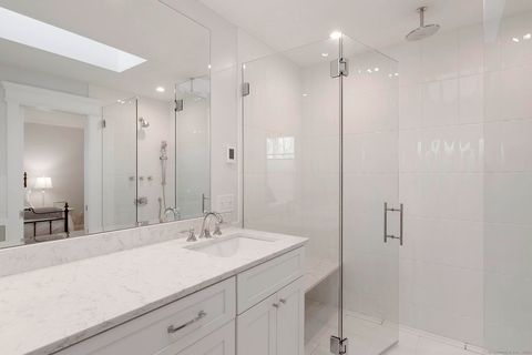 Tiny photo for 32 Edgewater Commons Lane #32, Westport, CT 06880 (MLS # 24156663)