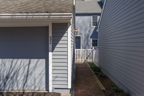Tiny photo for 32 Edgewater Commons Lane #32, Westport, CT 06880 (MLS # 24156663)