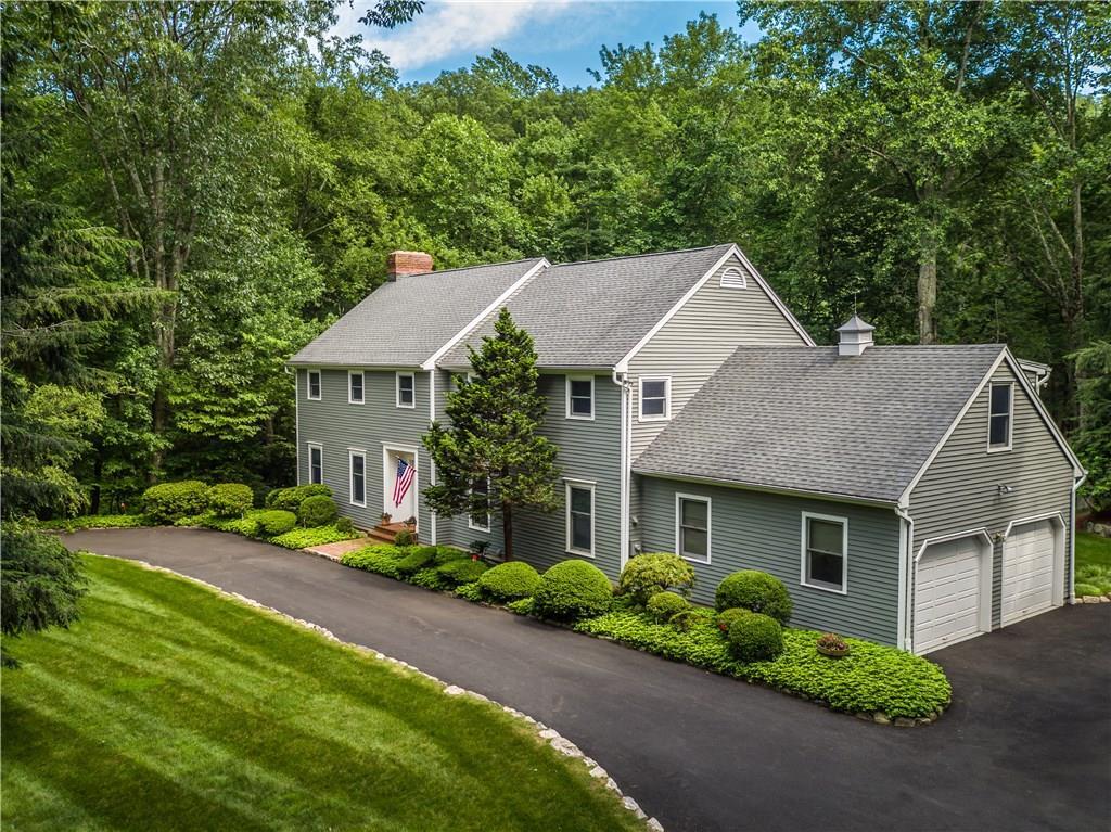 Photo 1 of 11 Trailing Rock Road, Stamford, Connecticut, $850,000, Web #: 99179151