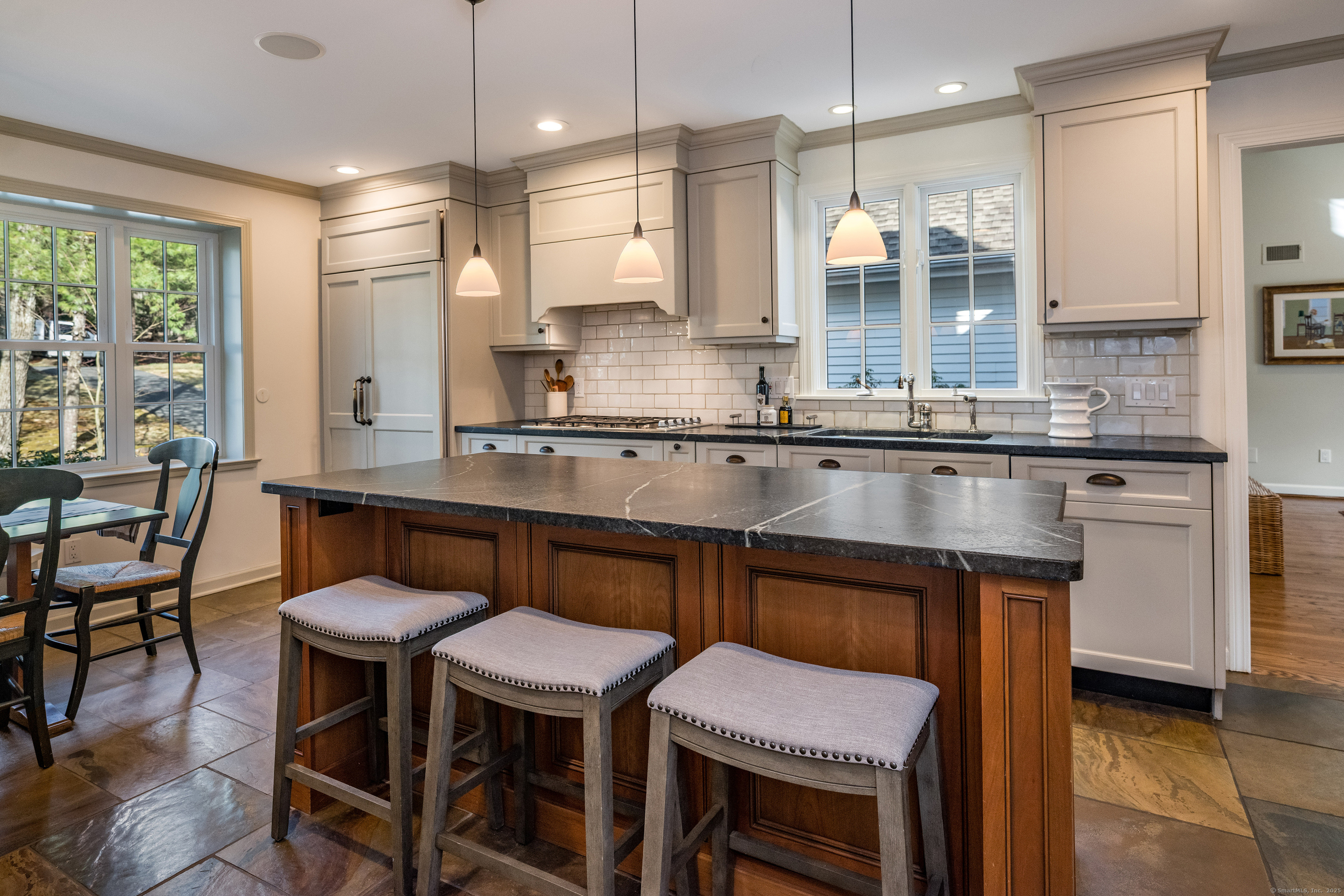 98 Cotswold Way, Avon, Connecticut image 6