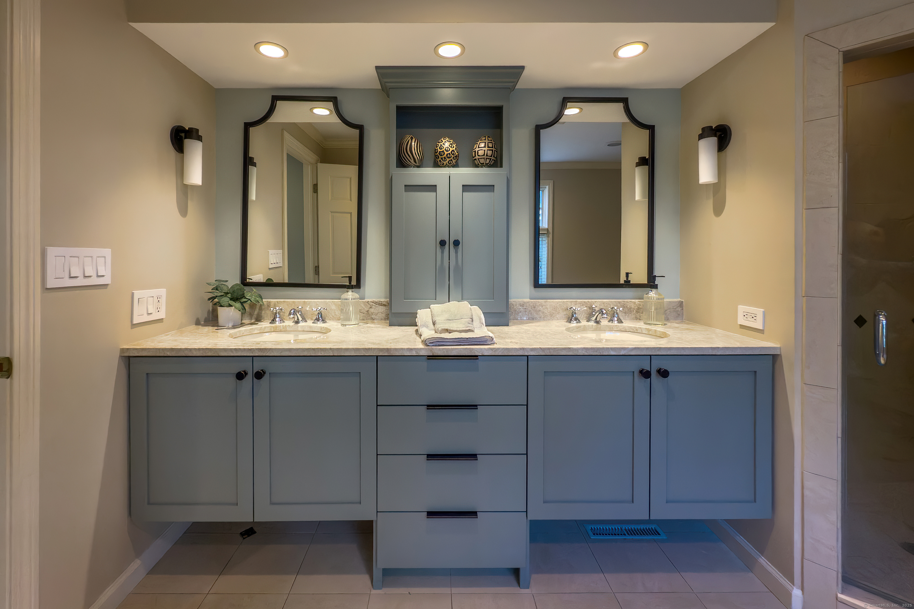 98 Cotswold Way, Avon, Connecticut image 17
