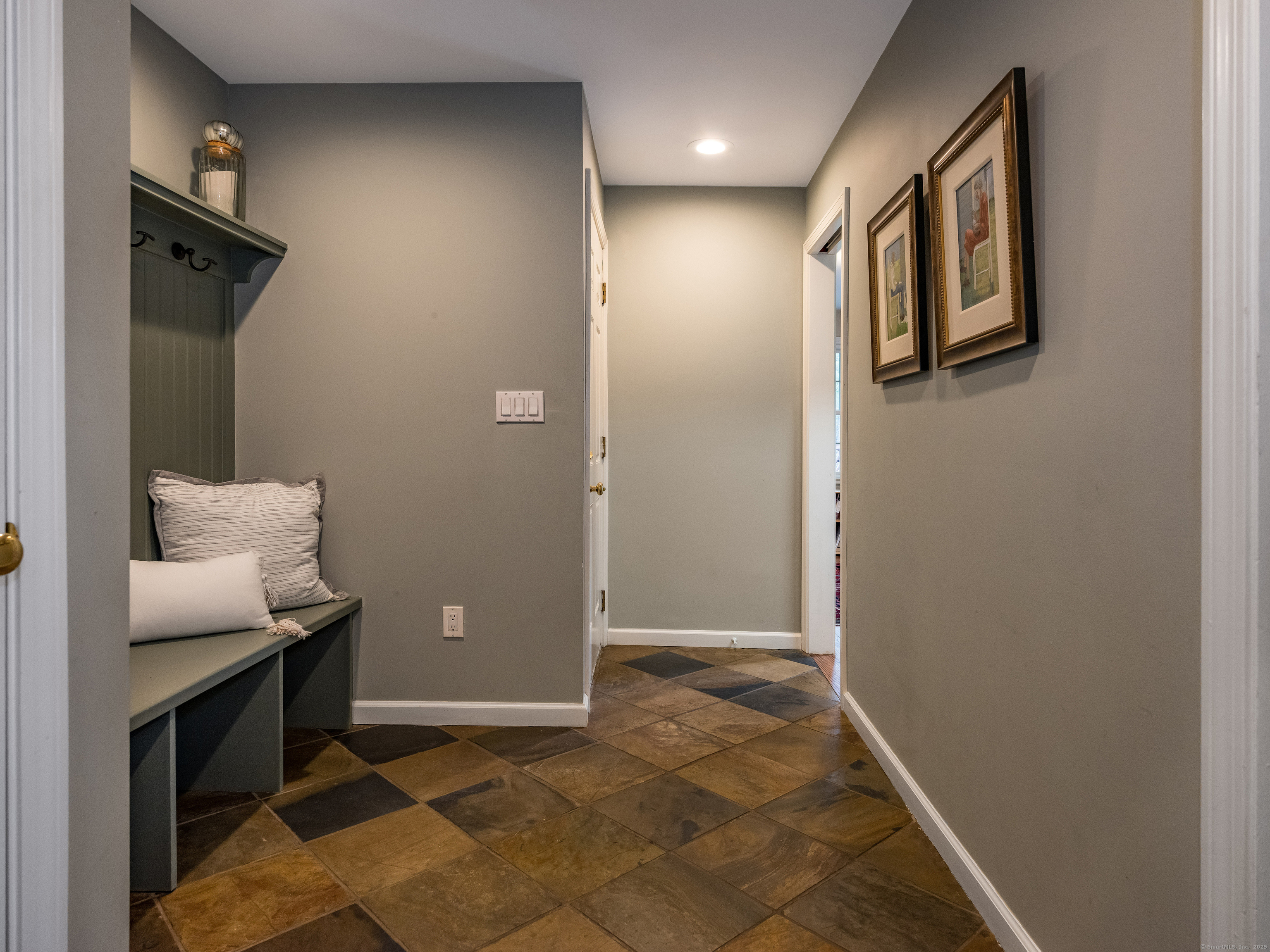 98 Cotswold Way, Avon, Connecticut image 31