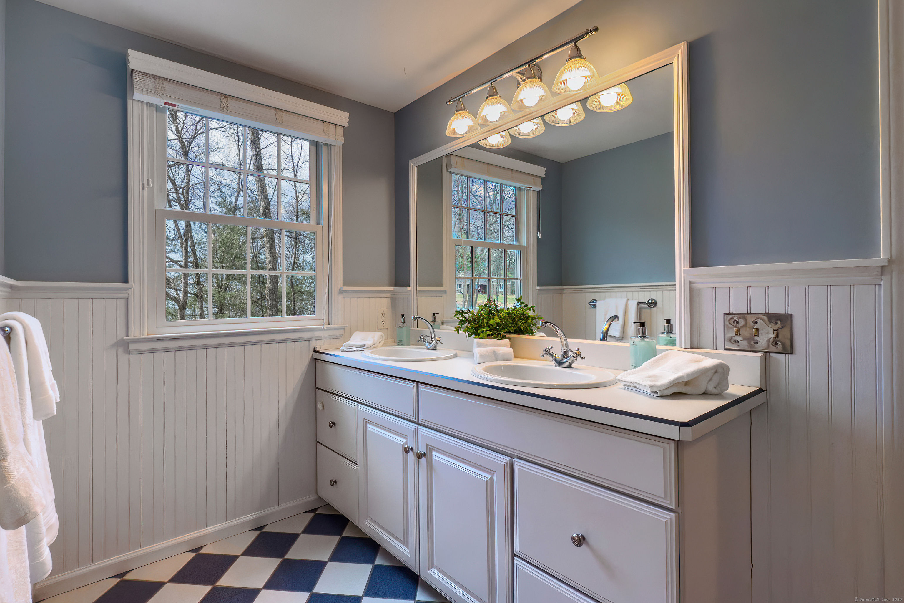 98 Cotswold Way, Avon, Connecticut image 24