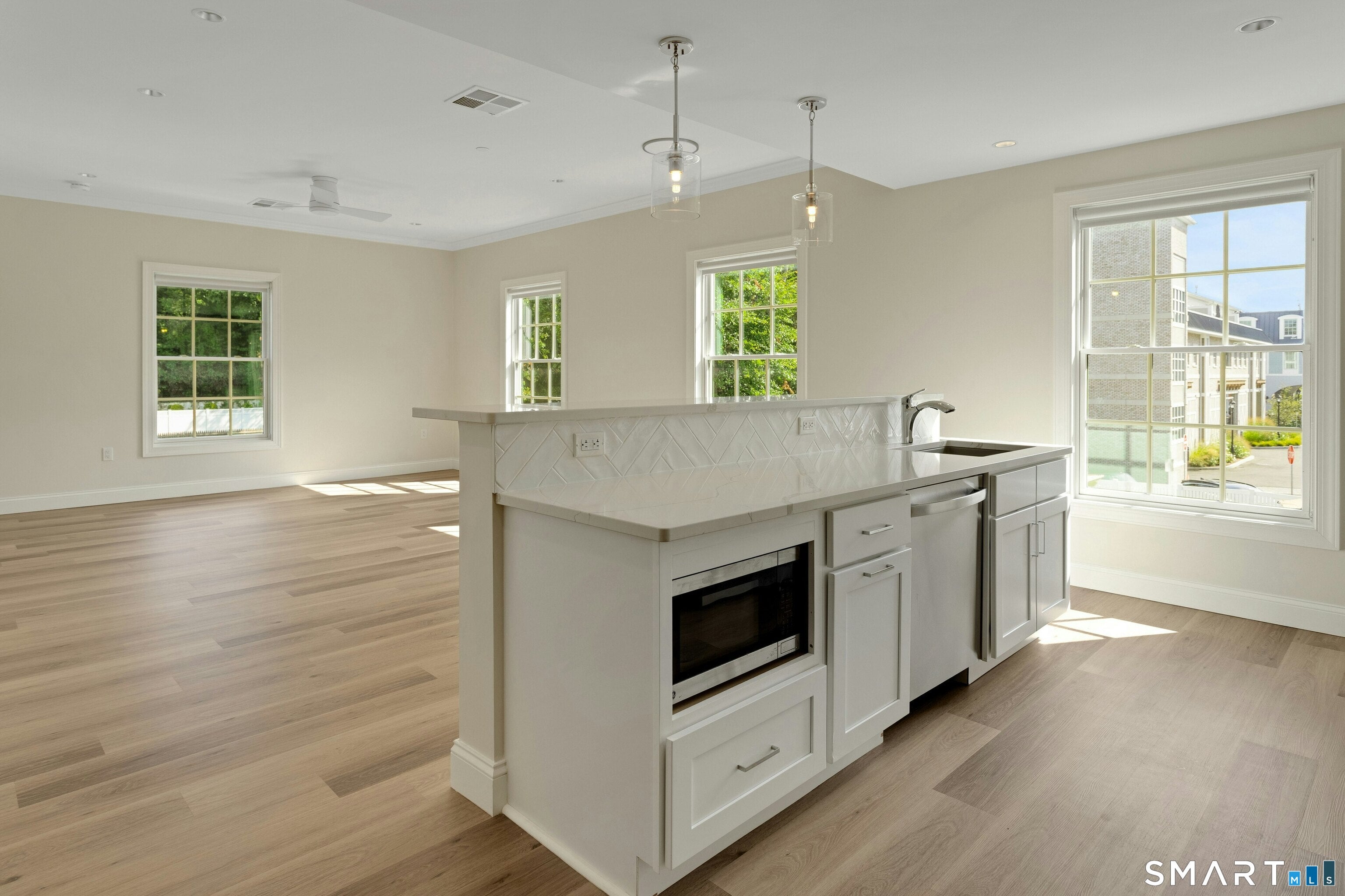 440 Heights Road 201