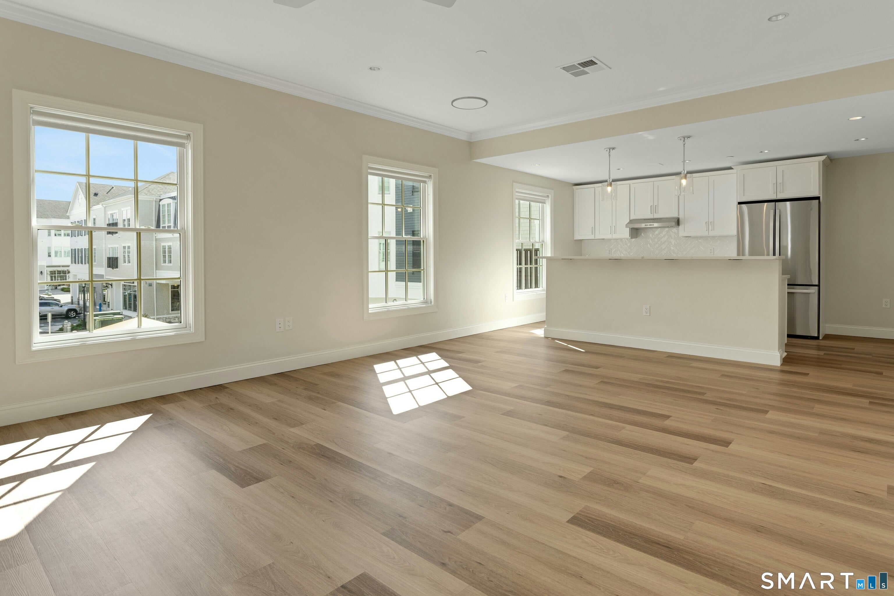 440 Heights Road 201