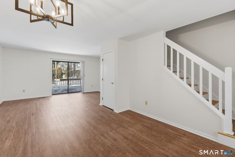 Tiny photo for 827 Oronoke Road #APT 8-2, Waterbury, CT 06708 (MLS # 24152952)