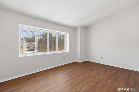 Tiny photo for 827 Oronoke Road #APT 8-2, Waterbury, CT 06708 (MLS # 24152952)