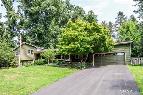 Photo of 16 Pinewood Shores, Sherman, CT 06784 (MLS # 24191473)