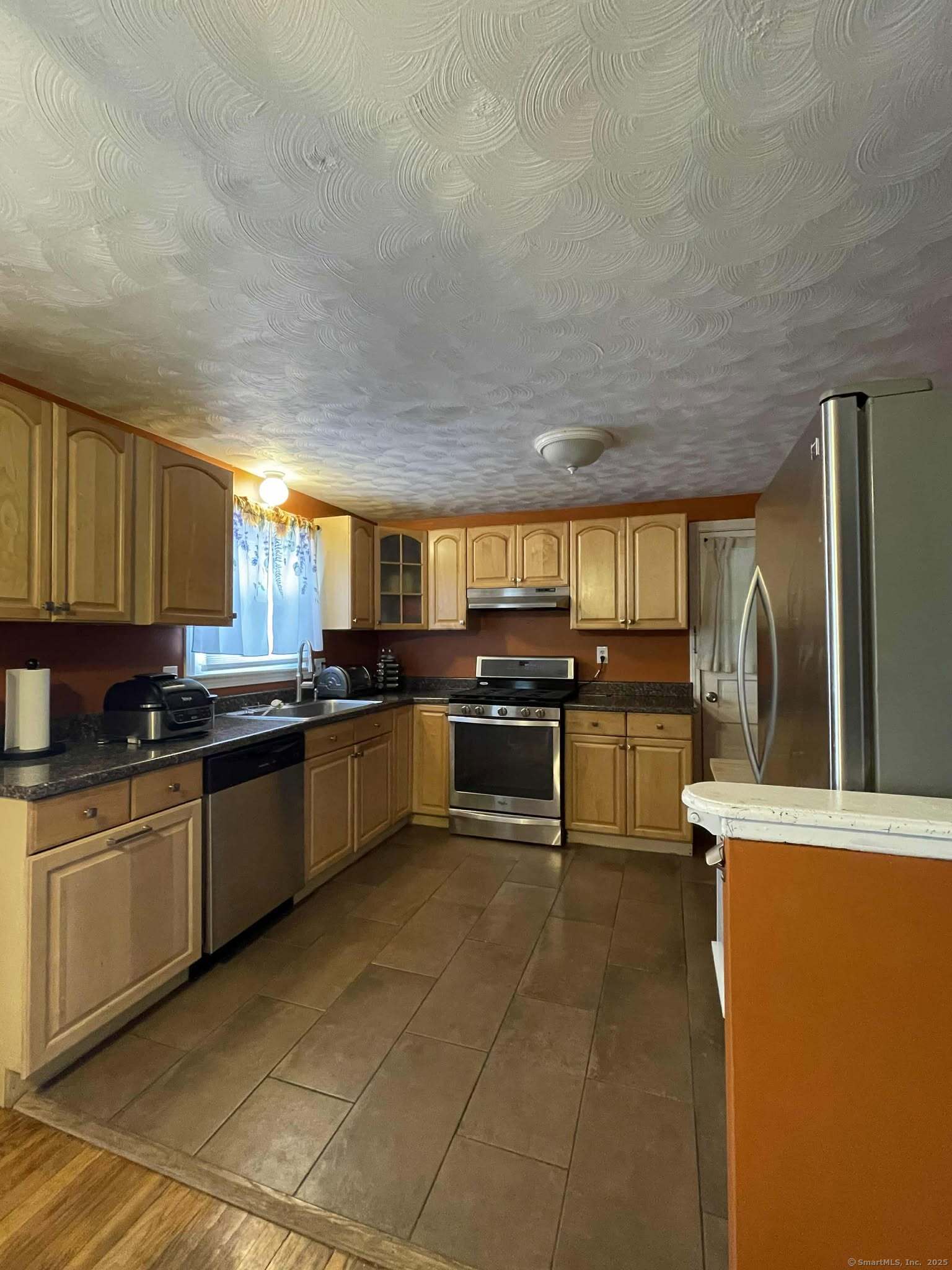 41 Monroe Road, Enfield, Connecticut image 3