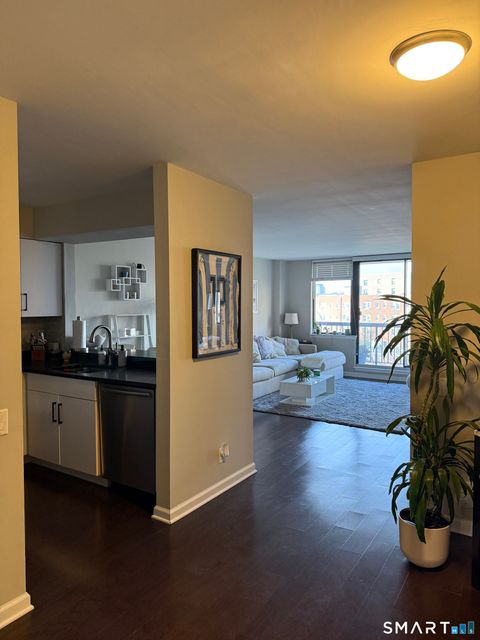 Tiny photo for 25 Forest Street #7F, Stamford, CT 06901 (MLS # 24166098)