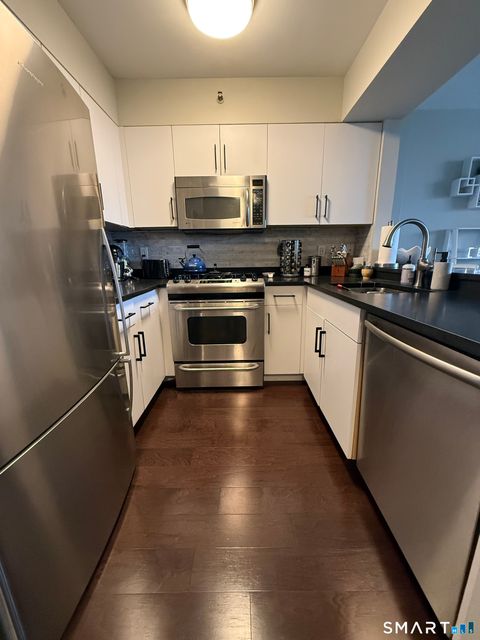 Tiny photo for 25 Forest Street #7F, Stamford, CT 06901 (MLS # 24166098)