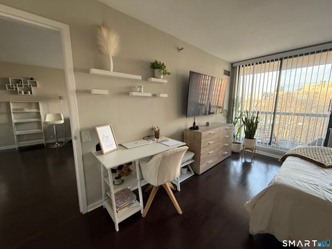 Tiny photo for 25 Forest Street #7F, Stamford, CT 06901 (MLS # 24166098)