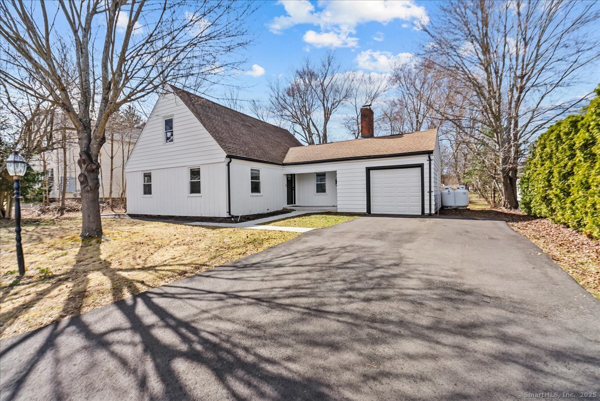 515 Hunting Hill Avenue, Middletown, Connecticut image 3