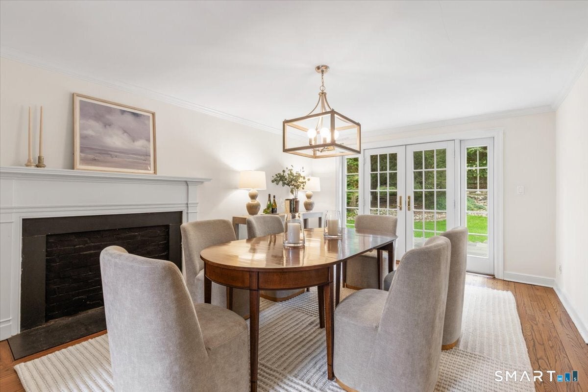 27 White Oak Shade Lane