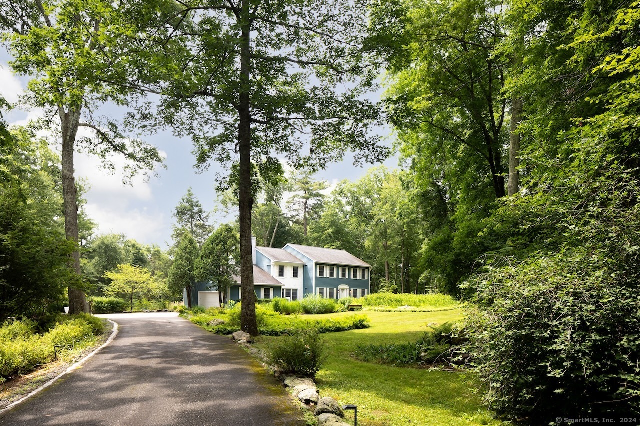 Burton Road, Salisbury, Connecticut - 5 Bedrooms  
3 Bathrooms  
9 Rooms - 