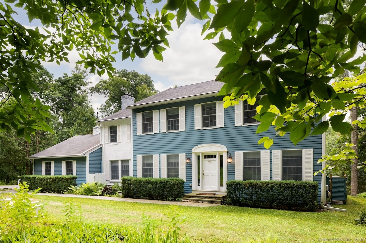 32 Burton Road