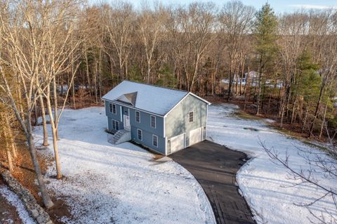 A home in Griswold