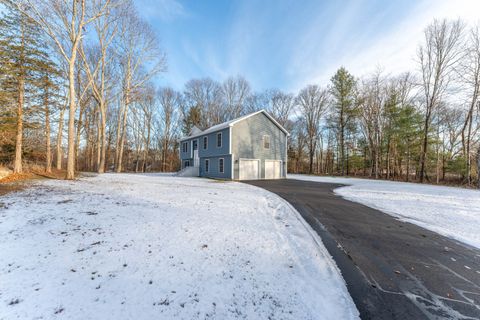 A home in Griswold