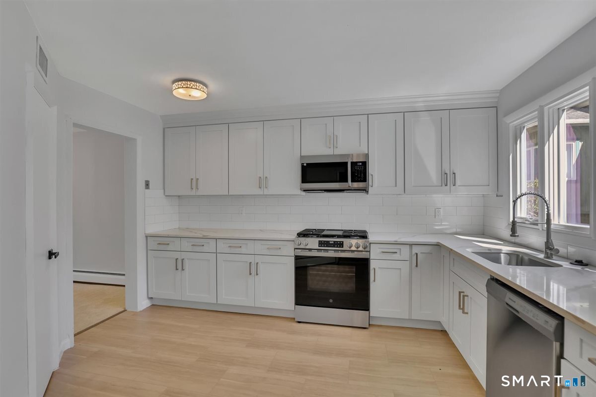 8 Lyle Court G