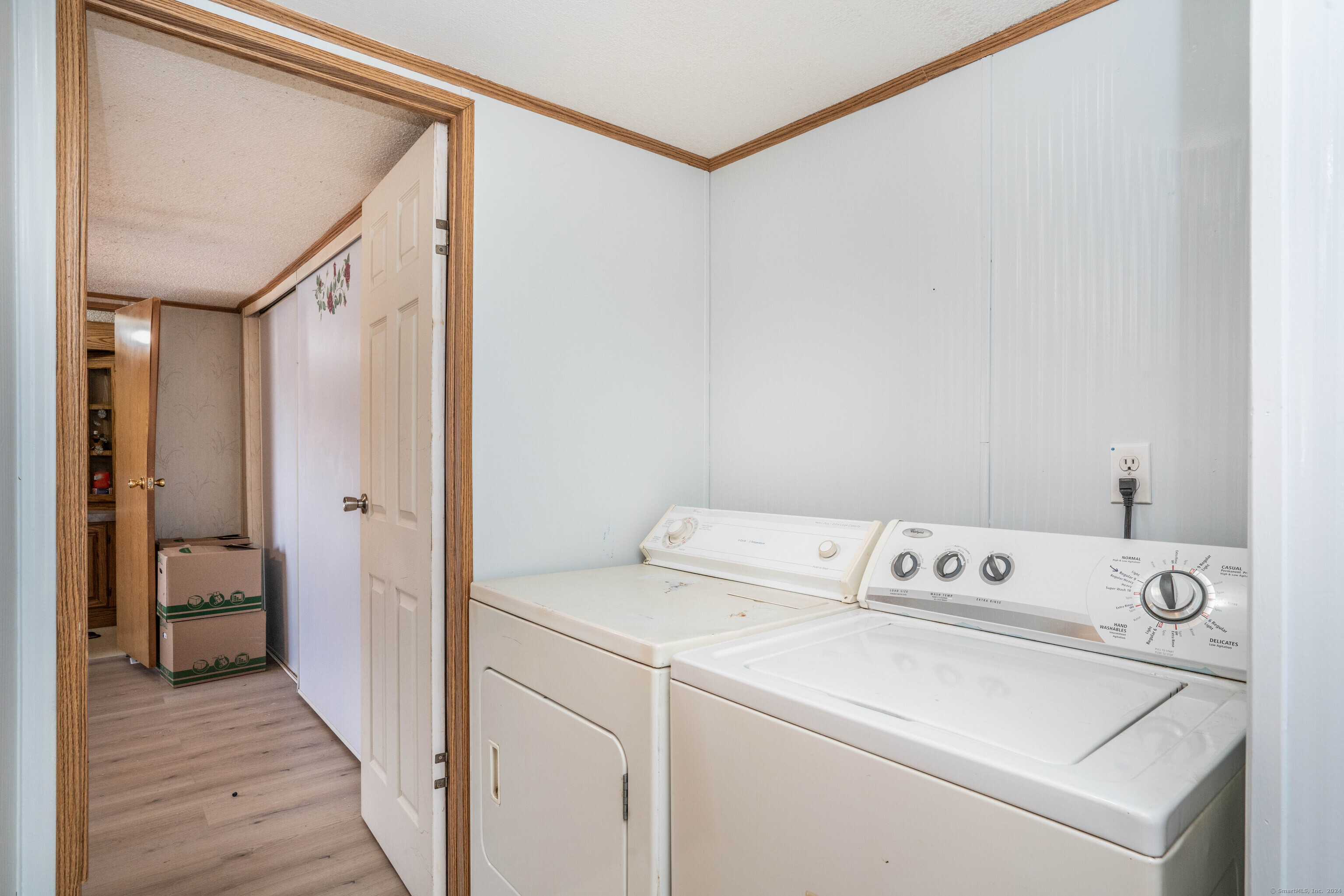 Bristol, Connecticut 06010, United States, 2 Bedrooms Bedrooms, ,1 BathroomBathrooms,Residential,Active,234430