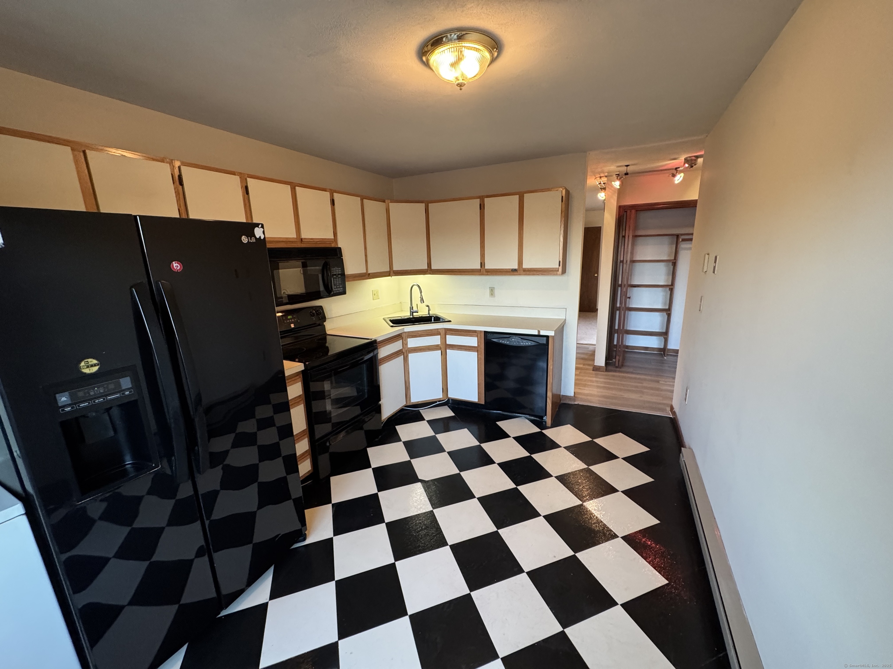 81 Chipman Street #APT 6, Waterbury, Connecticut image 7
