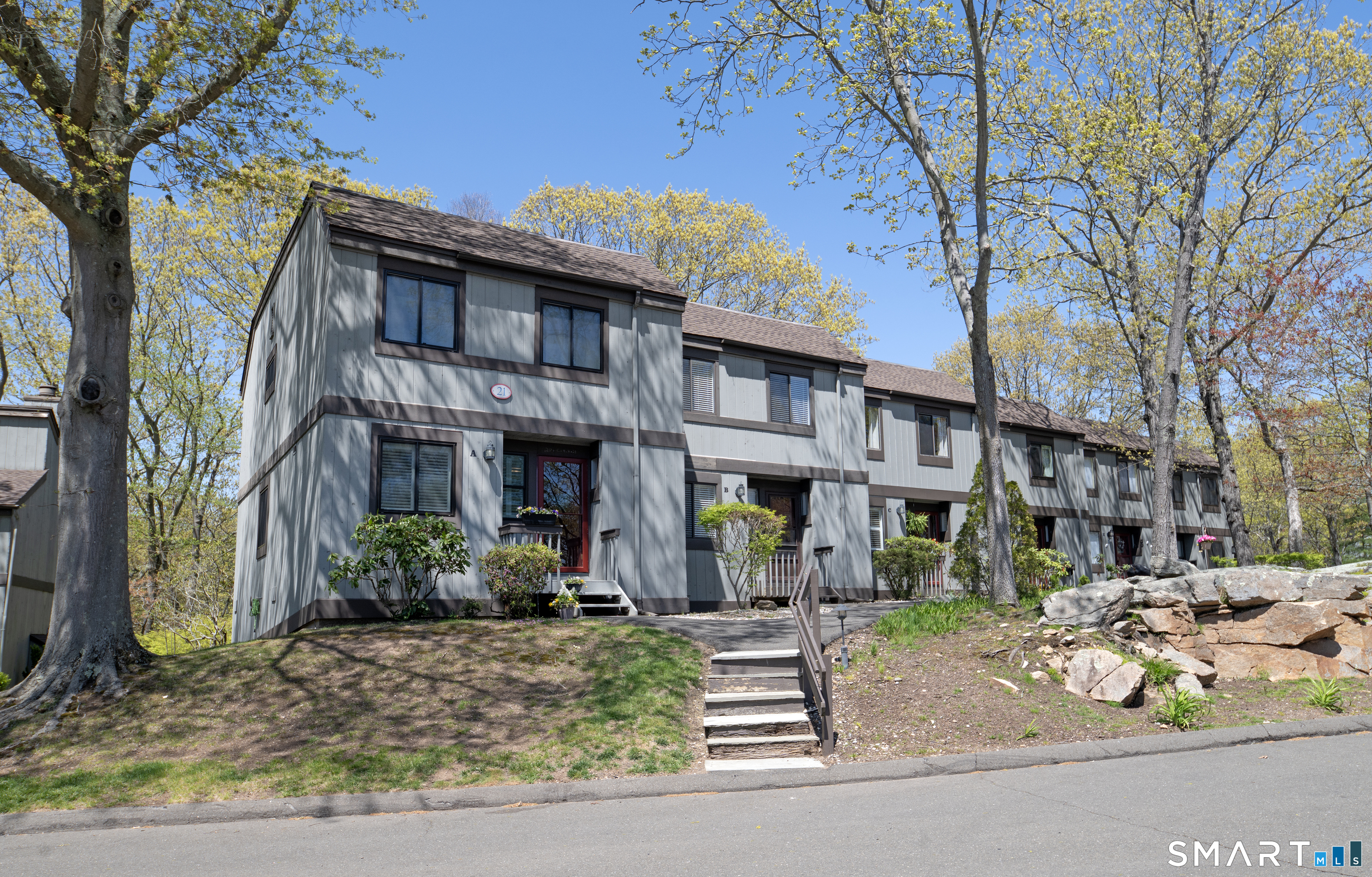 21 Harbour Village C