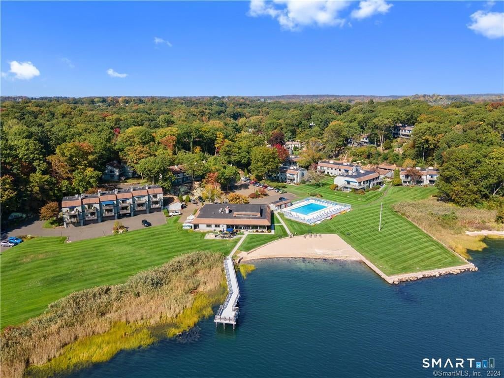 21 Harbour Village C