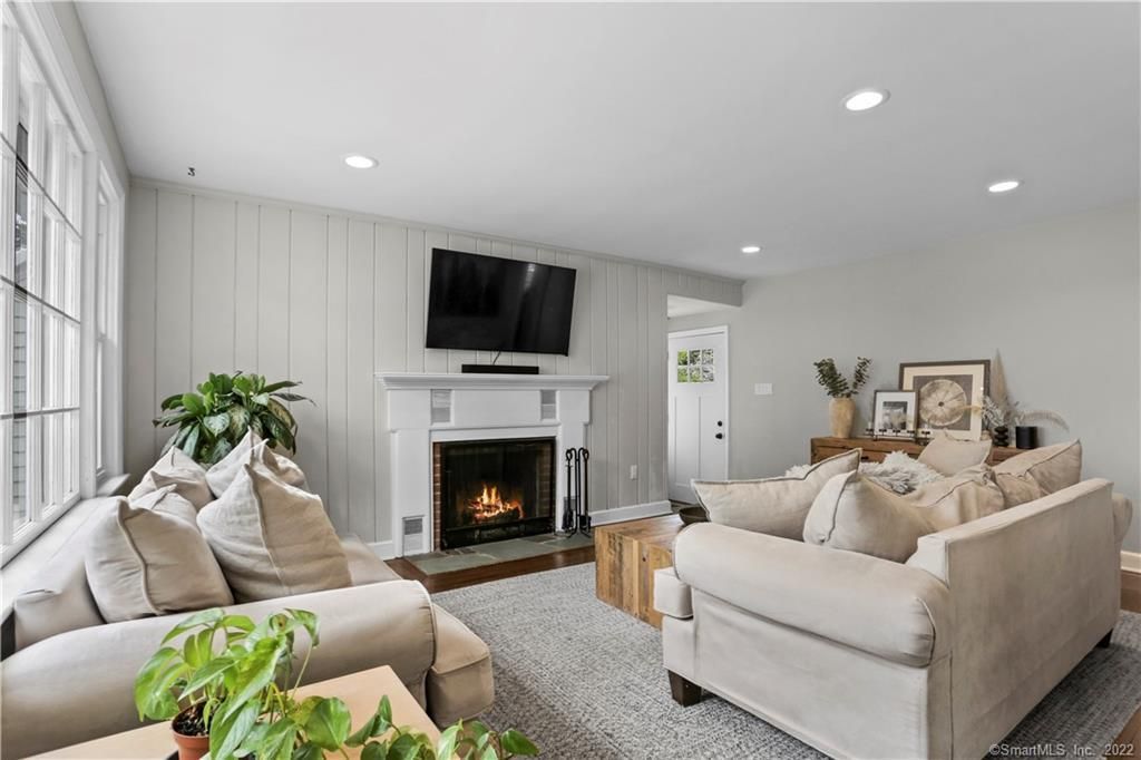 Photo of 80 Ridgewood Avenue, Stamford, CT 06907 (MLS # 24169367)